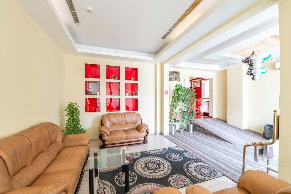 Seating area in the lobby of Al Reem Hotel Apartments